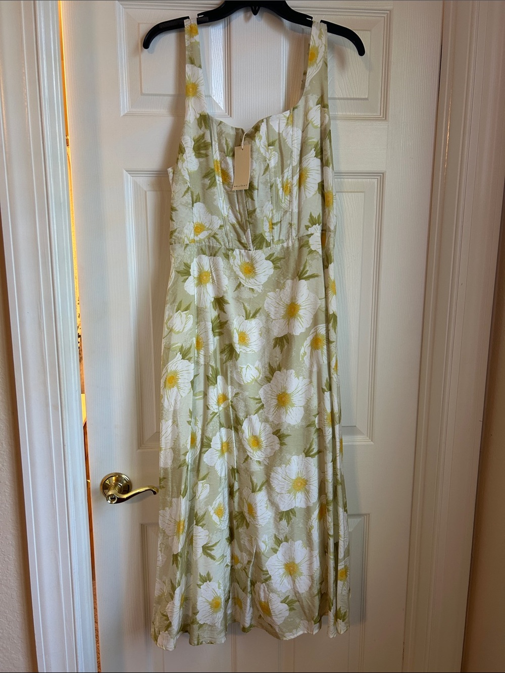 NWT Melloday Floral Sleeveless Maxi Dress in Sage and White-L